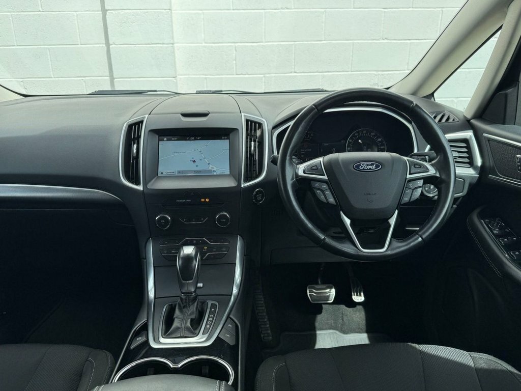 Ford S-Max 2.0 Tdci 210 Titanium Sport Powershift White #43