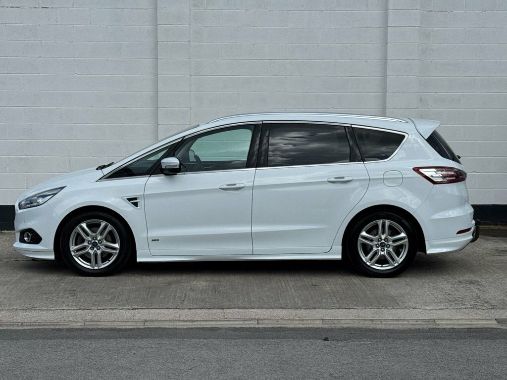 Ford S-Max 2.0 Tdci 210 Titanium Sport Powershift White #28