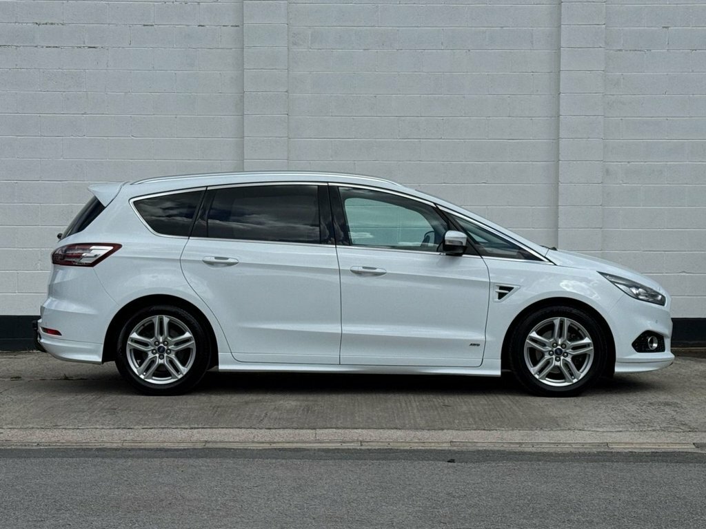 Ford S-Max 2.0 Tdci 210 Titanium Sport Powershift White #24