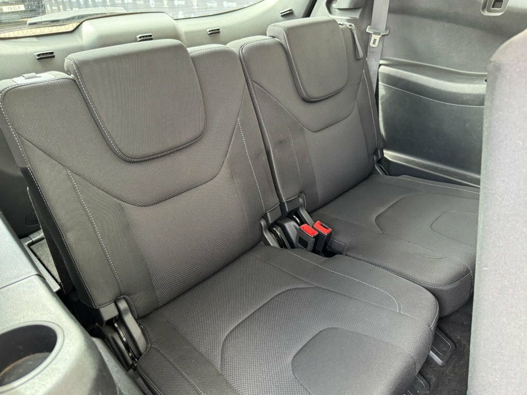 Ford S-Max 2.0 Tdci 210 Titanium Sport Powershift White #42