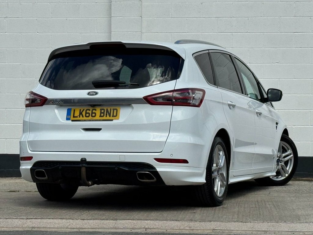 Ford S-Max 2.0 Tdci 210 Titanium Sport Powershift White #17