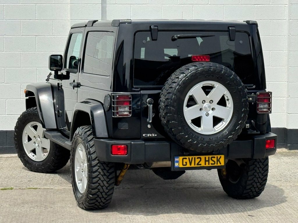 Jeep Wrangler Convertible Crd Sahara Unlimited 2012 Orange #23