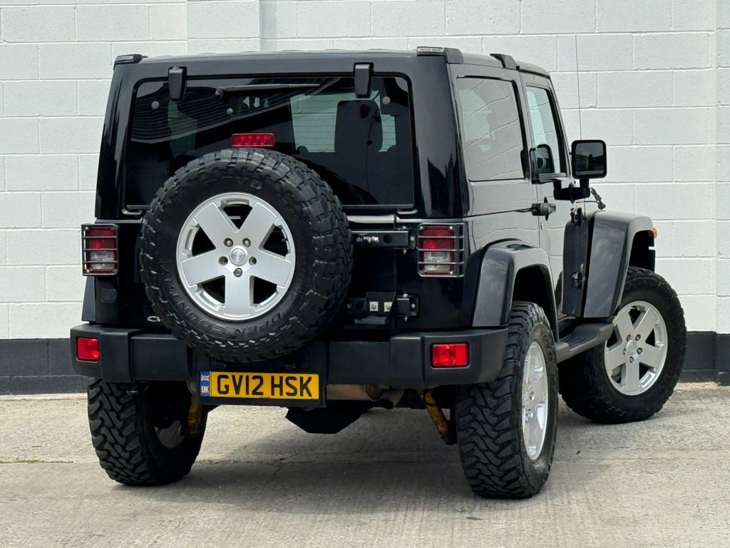 Jeep Wrangler Convertible Crd Sahara Unlimited 2012 Orange #27