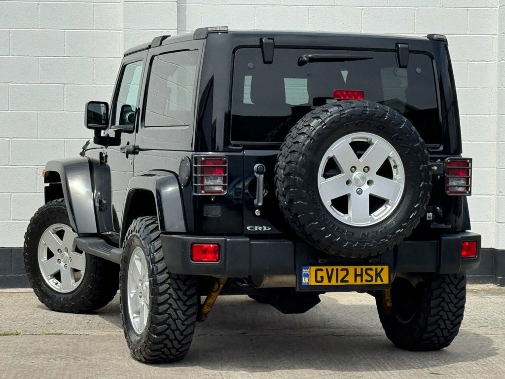 Jeep Wrangler Convertible Crd Sahara Unlimited 2012 Orange #7