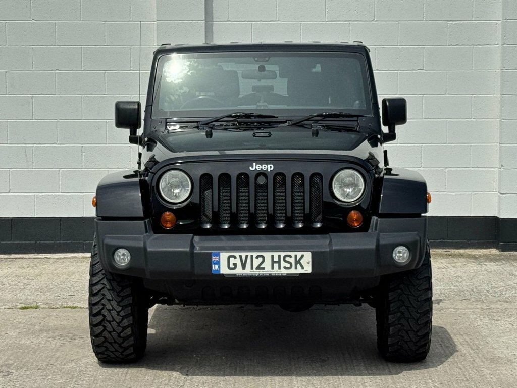 Jeep Wrangler Convertible Crd Sahara Unlimited 2012 Orange #10