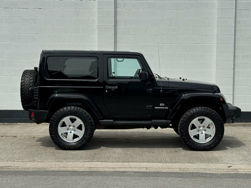 Jeep Wrangler Convertible Crd Sahara Unlimited 2012 Orange #16
