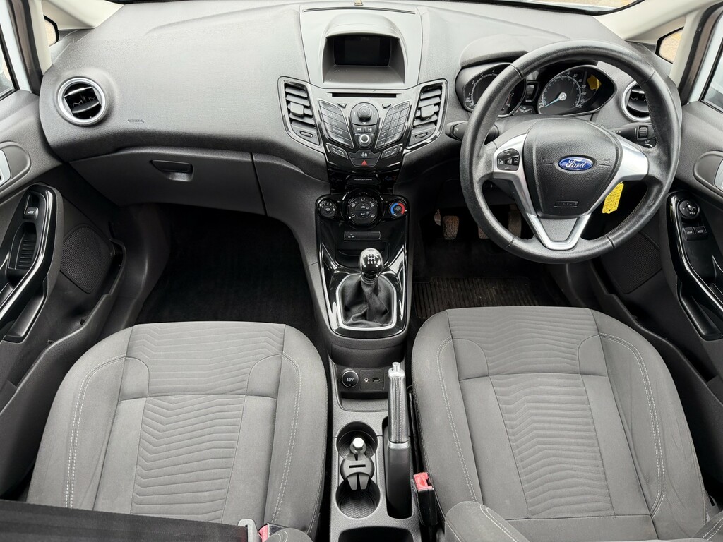 Ford Fiesta Hatchback 1.0 T Ecoboost Zetec 201414 KT14OUW White #4