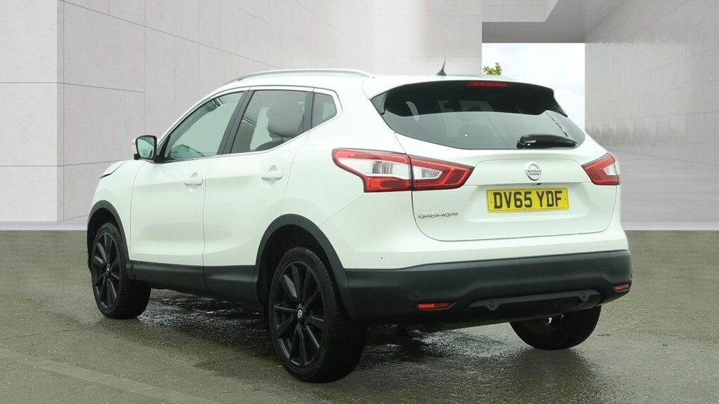 Nissan Qashqai Suv 1.2 Dig-t Tekna 201565 DV65YDF White #3