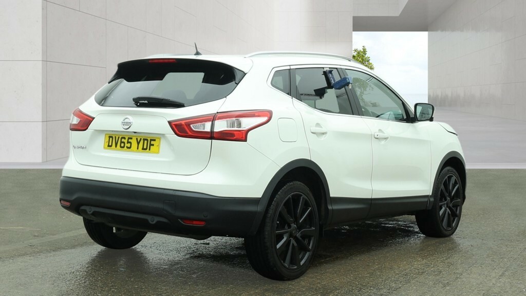 Nissan Qashqai Suv 1.2 Dig-t Tekna 201565 DV65YDF White #4