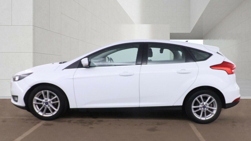 Ford Focus 1.0 T Ecoboost Zetec White #6