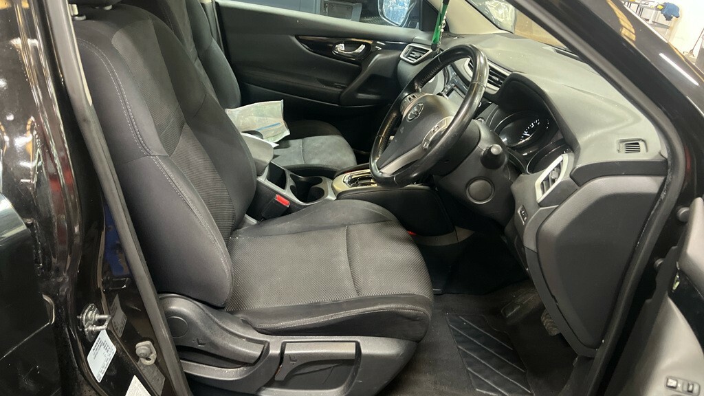 Nissan Qashqai 1.2L Tekna Black #11
