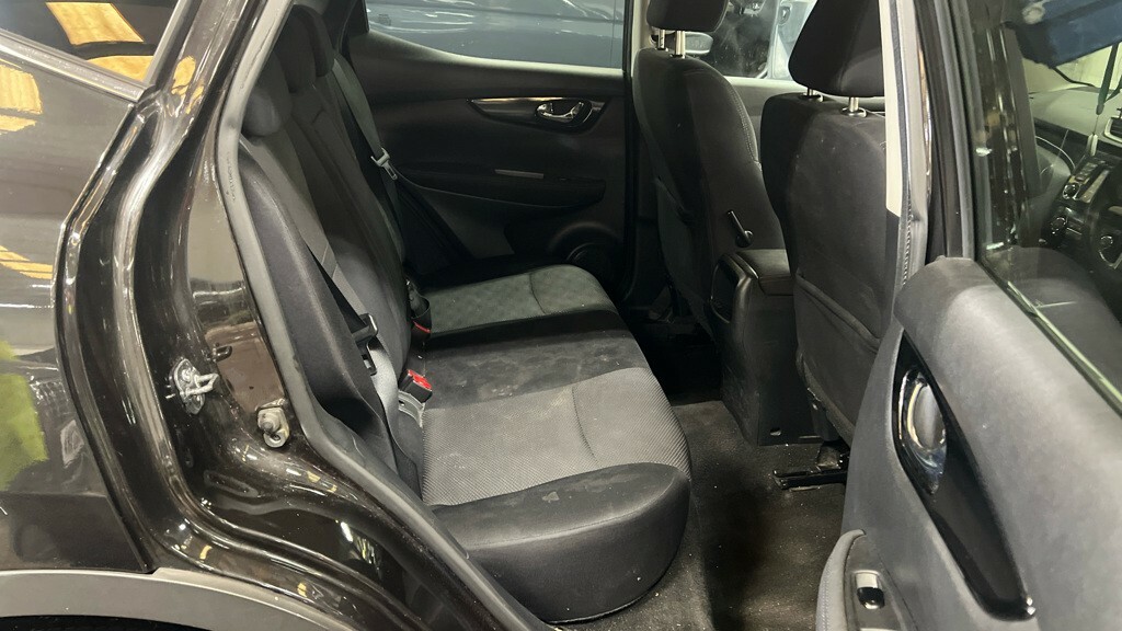 Nissan Qashqai 1.2L Tekna Black #10