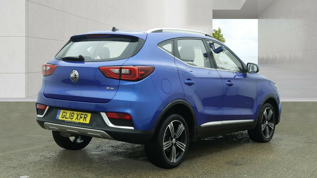 MG ZS Excite White #14