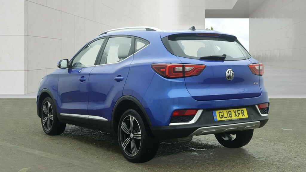 MG ZS Excite White #16