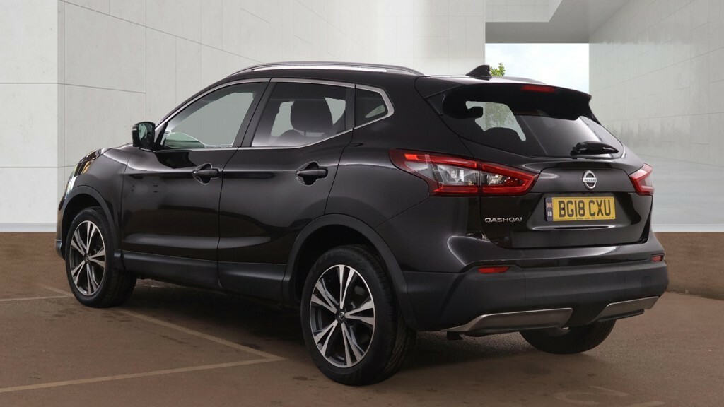 Nissan Qashqai 1.2 Dig-t N-connecta Black #3