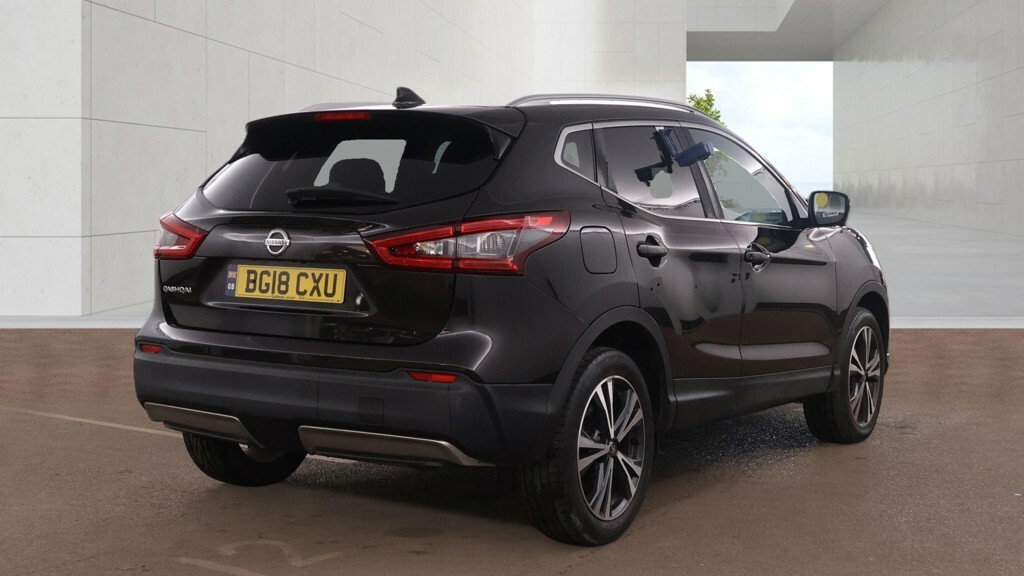 Nissan Qashqai 1.2 Dig-t N-connecta Black #4