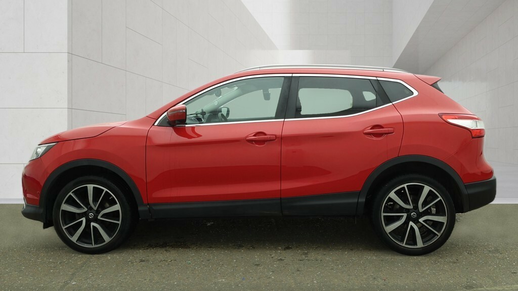 Nissan Qashqai 1.6 Dig-t Tekna Red #6