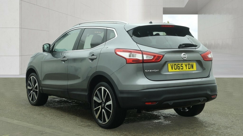 Nissan Qashqai 1.2 Dig-t Tekna Grey #3