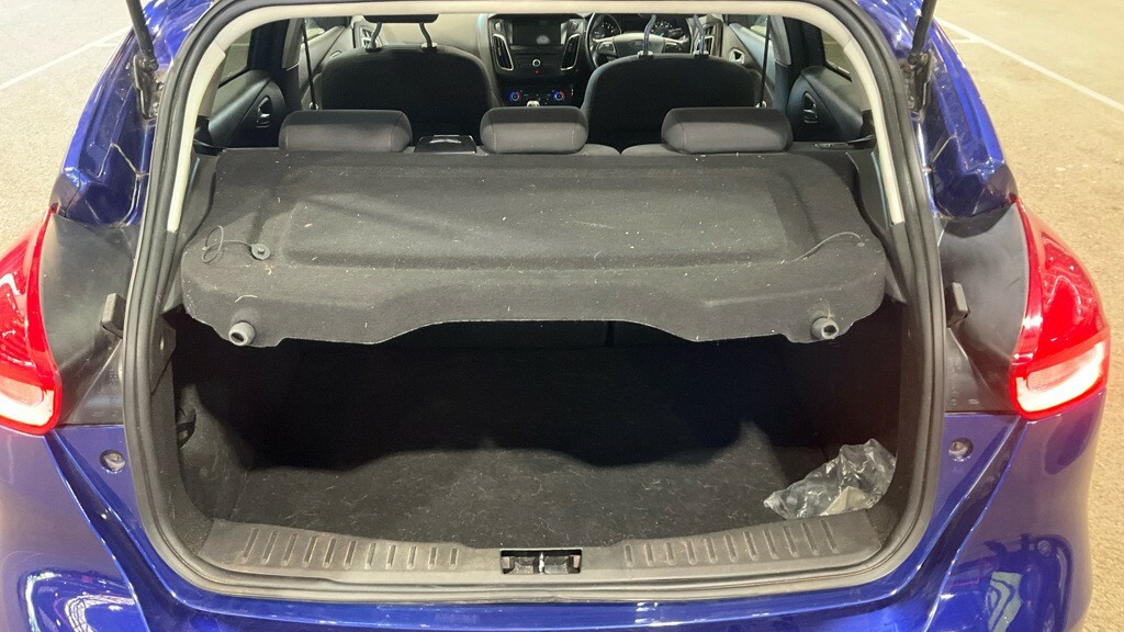 Ford Focus 1.0 Ecoboost Zetec White #9