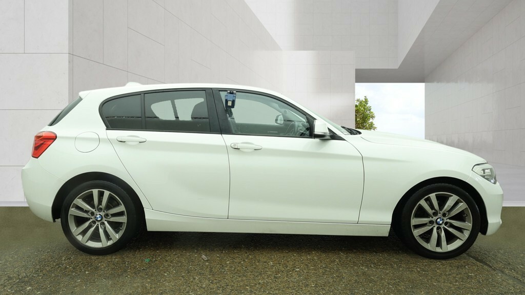 BMW 1 Series Hatchback 1.5 118I Sport 5-Door 201767 HN67VSE White #5
