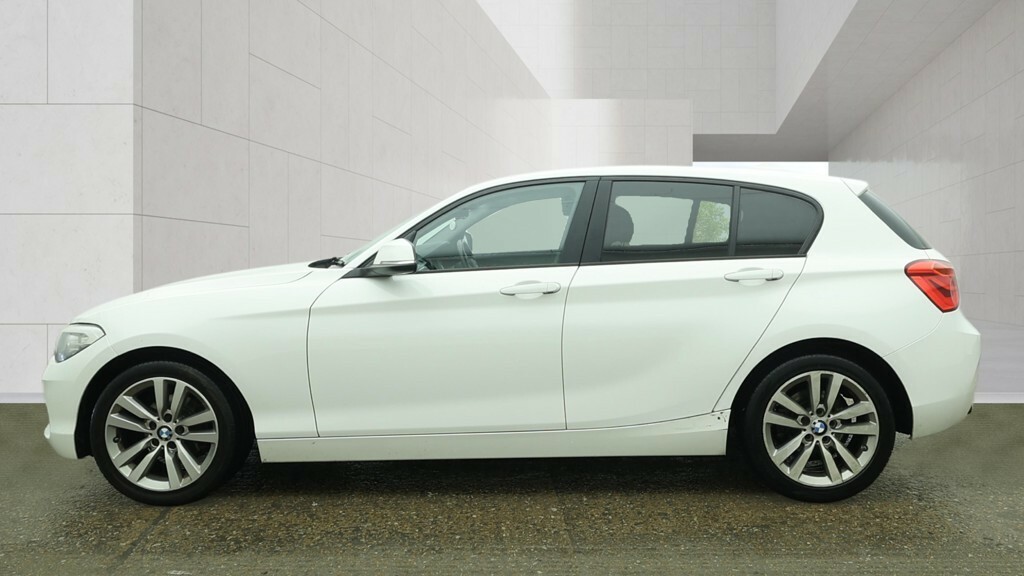 BMW 1 Series Hatchback 1.5 118I Sport 5-Door 201767 HN67VSE White #6