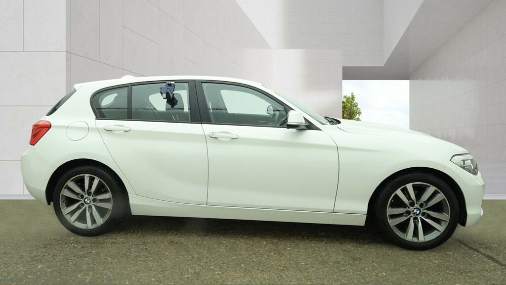 BMW 1 Series Hatchback 1.5 118I Sport 5-Door 201818 YD18AXU White #5