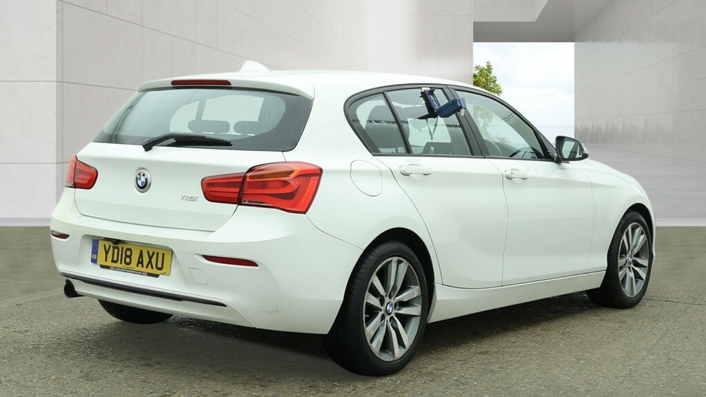 BMW 1 Series Hatchback 1.5 118I Sport 5-Door 201818 YD18AXU White #4