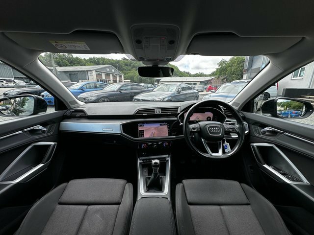 Audi Q3 Suv 2.0 Tfsi 40 S Line 201969 Black #2
