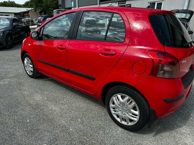 Toyota Yaris 1.3 T3 Multimode Red #26