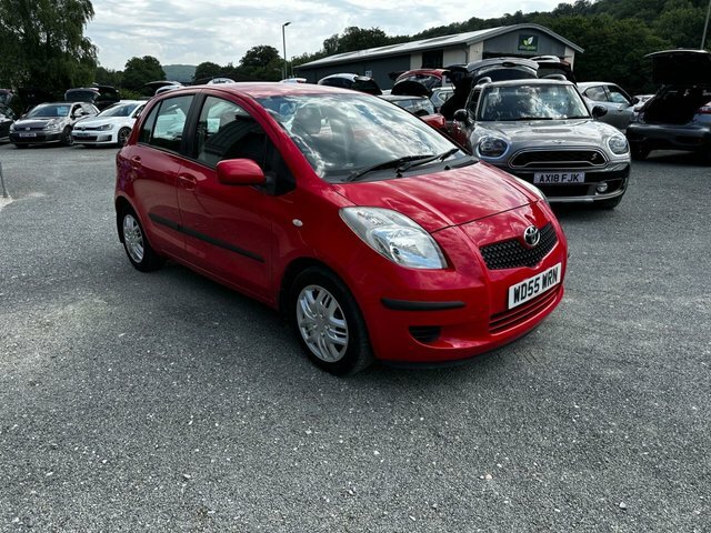 Toyota Yaris Vvt-i T3 Hatchback Red #2