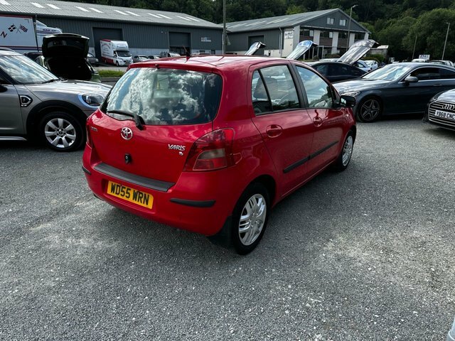 Toyota Yaris 1.3 T3 Multimode Red #7