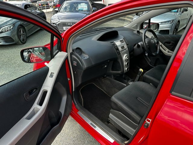 Toyota Yaris 1.3 T3 Multimode Red #13
