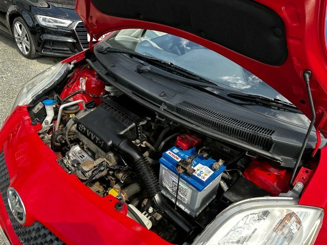 Toyota Yaris 1.3 T3 Multimode Red #40