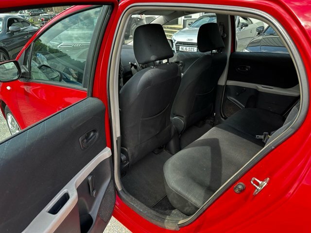 Toyota Yaris 1.3 T3 Multimode Red #16