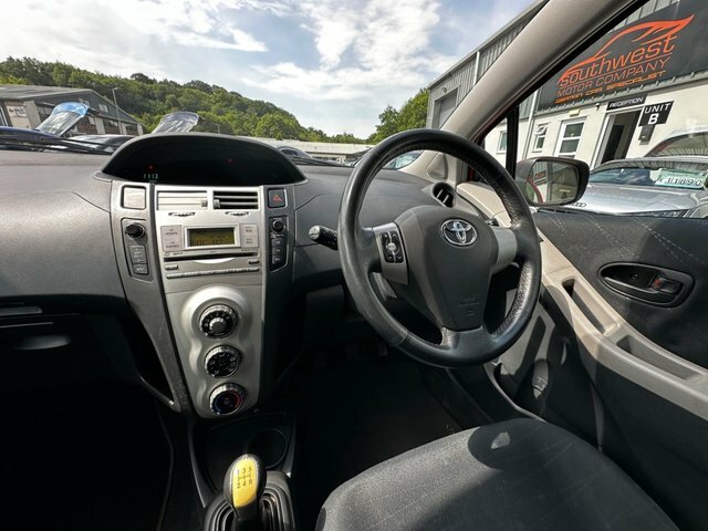 Toyota Yaris 1.3 T3 Multimode Red #21