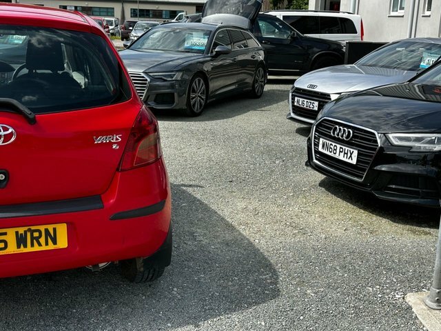 Toyota Yaris 1.3 T3 Multimode Red #32