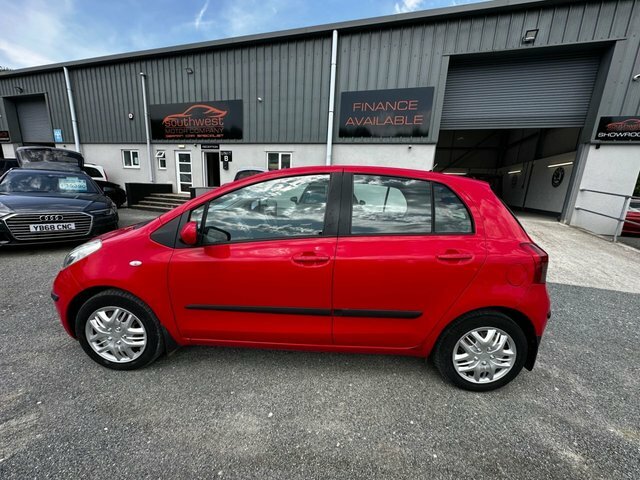 Toyota Yaris 1.3 T3 Multimode Red #8