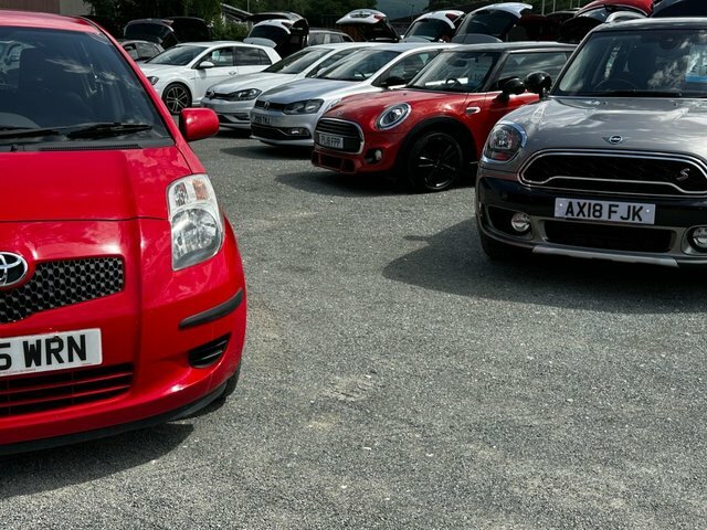 Toyota Yaris 1.3 T3 Multimode Red #30