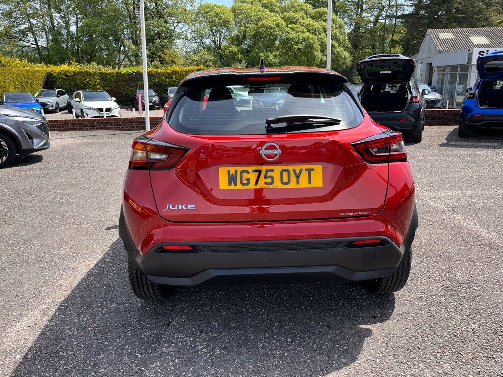 Nissan Juke 1.0 Dig-t Acenta Premium WG75OYT Red #3
