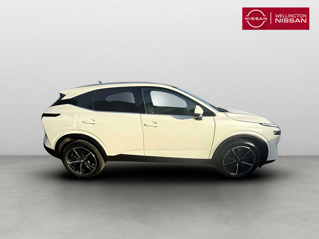 Nissan Qashqai 1.3 Dig-t Mh Tekna WJ73NFL White #4