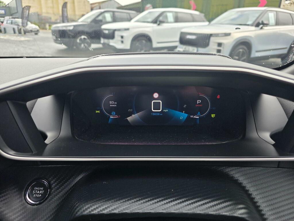 Peugeot 208 1.2 Puretech Allure Premium Hatchback M Black #23
