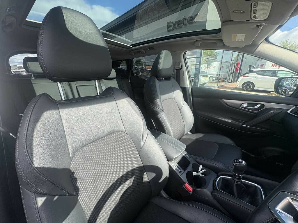 Nissan Qashqai 1.7 Dci Tekna 4Wd WH19JWA Black #2