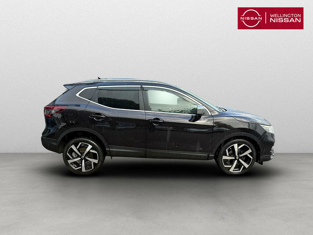 Nissan Qashqai 1.5 Dci 115 Tekna Dct WF69JWK Black #2