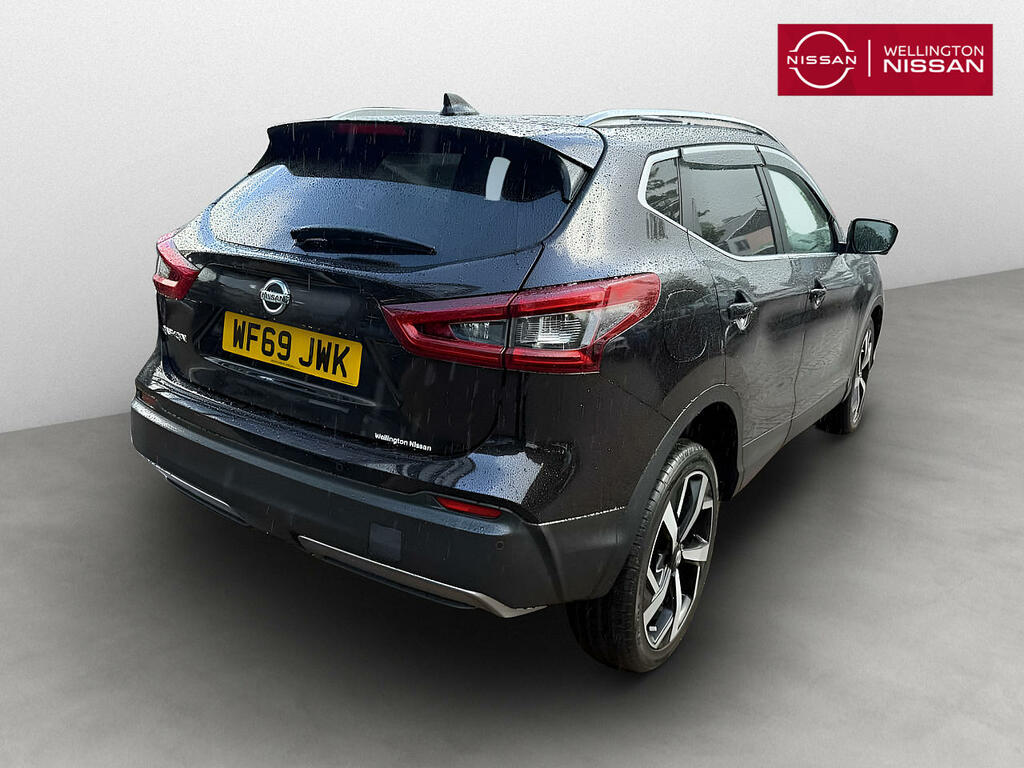 Nissan Qashqai 1.5 Dci 115 Tekna Dct WF69JWK Black #3