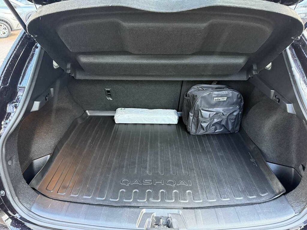 Nissan Qashqai 1.5 Dci 115 Tekna Dct WF69JWK Black #6