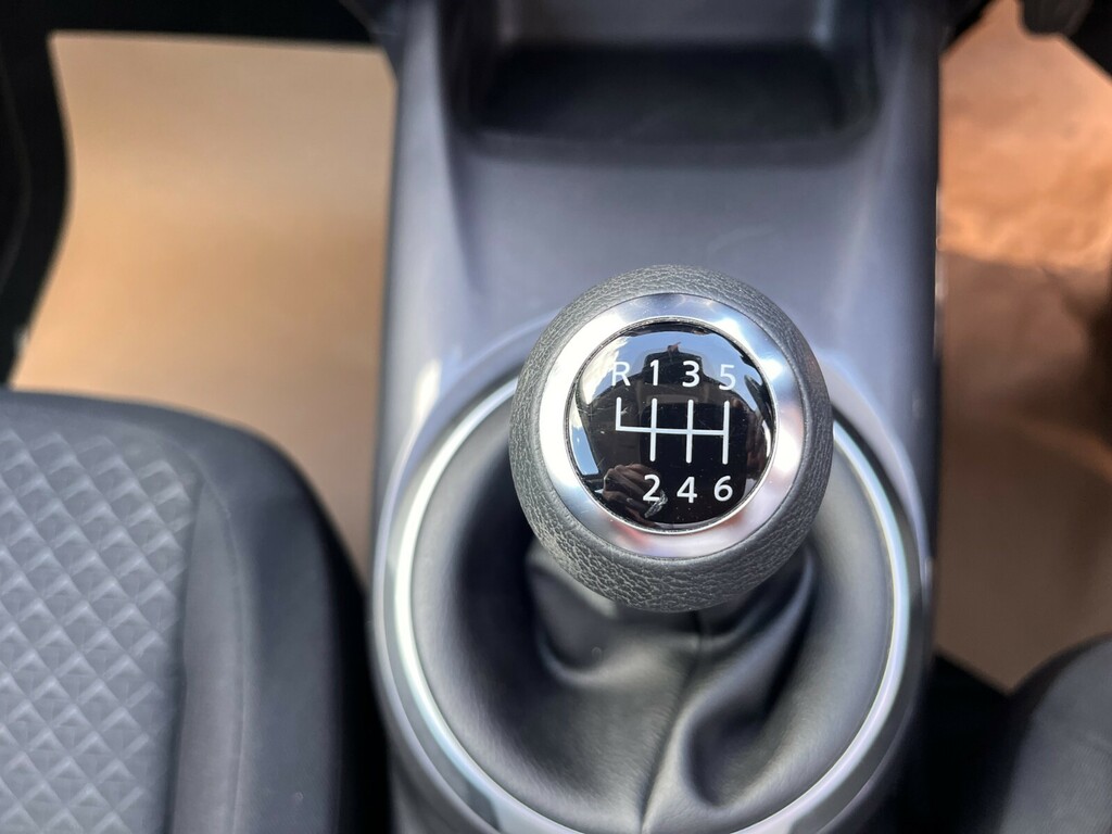 Nissan Juke Hatchback Brown #24