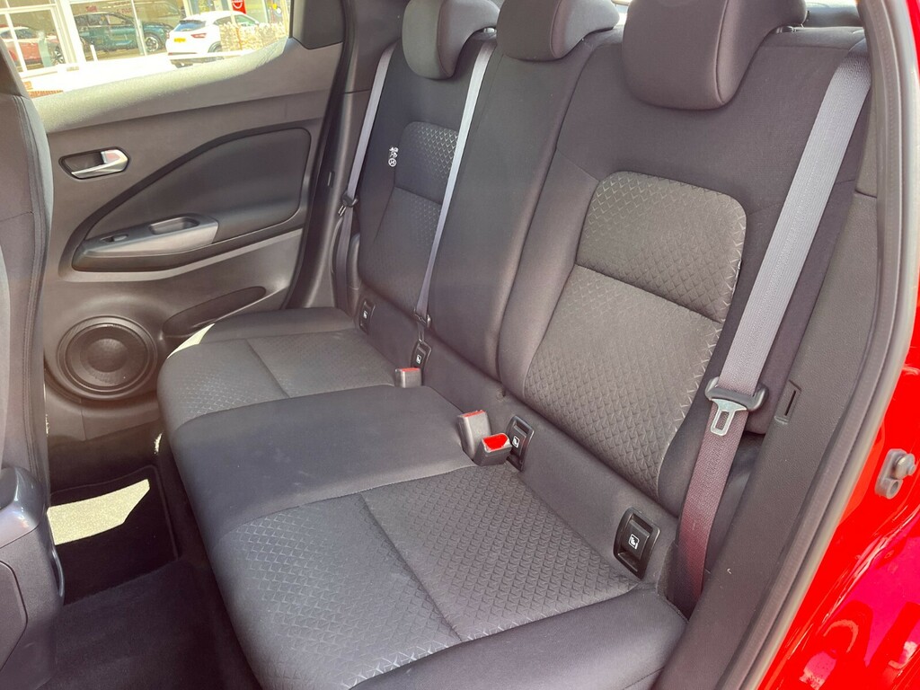 Nissan Juke Hatchback Brown #33