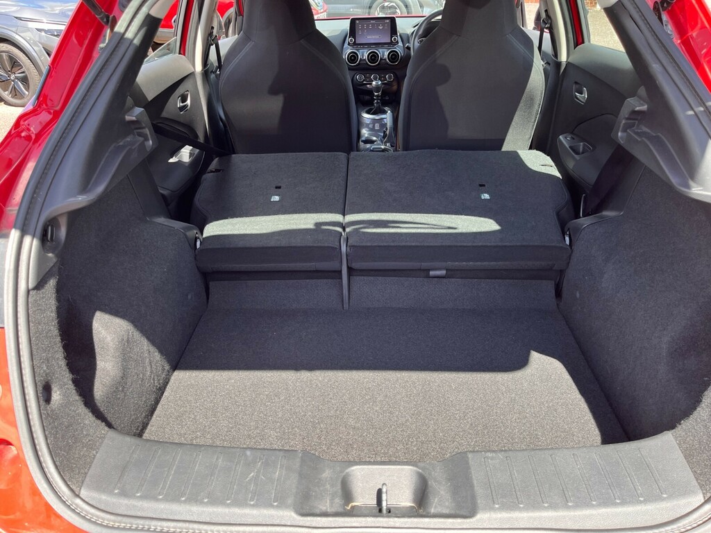 Nissan Juke Hatchback Brown #36
