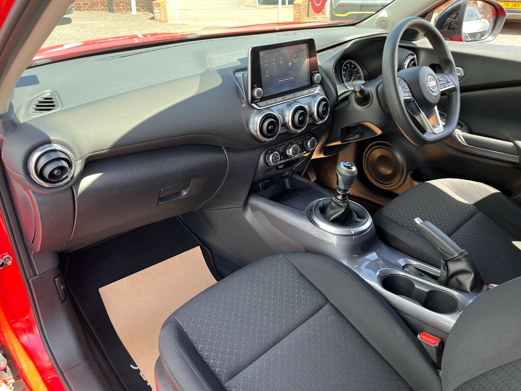 Nissan Juke Hatchback Brown #29