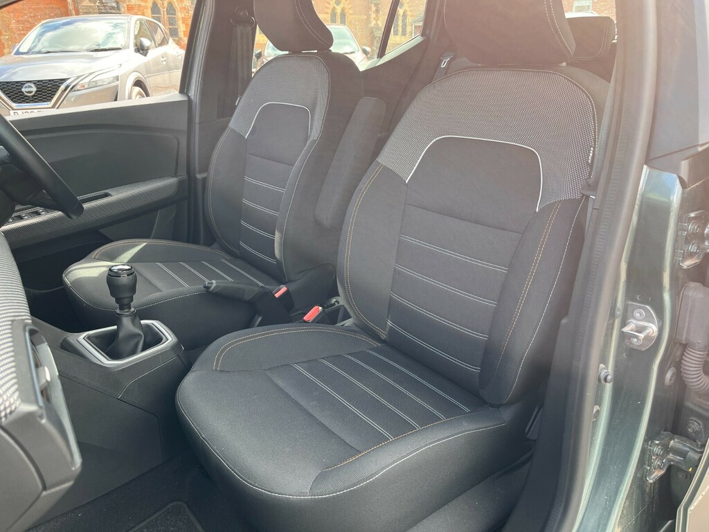 Dacia Sandero Stepway Dacia Sandero Stepway 1.0 Tce Expression White #37